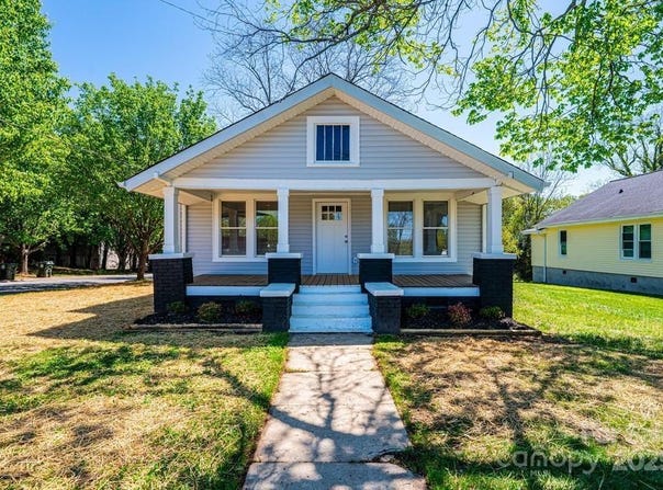 1143 N College Avenue, Newton, NC 28658