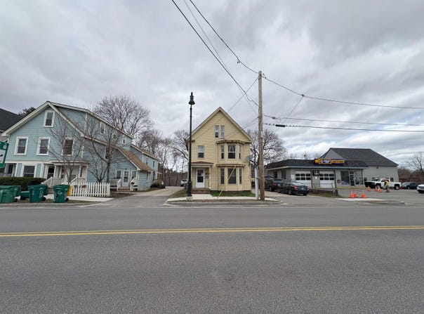 161 N Main Street, Rochester, NH 03867