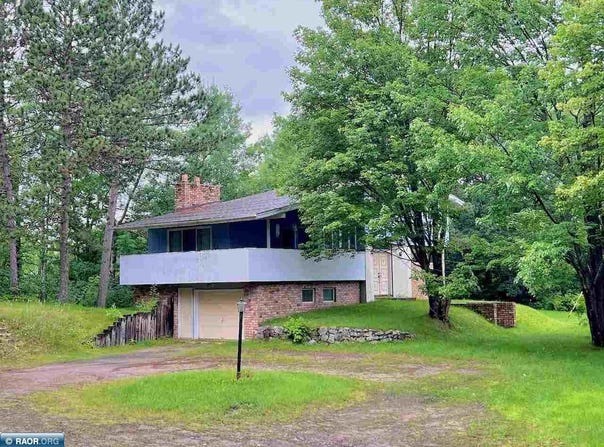 6647 Shady Pine Drive, Virginia, MN 55792