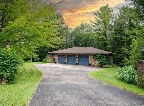 W828 Evergreen Court, Spring Valley, WI 54767