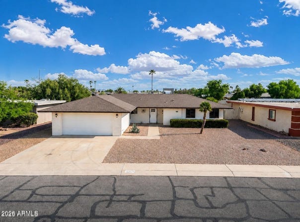 10610 W GARNETTE Drive, Sun City, AZ 85373