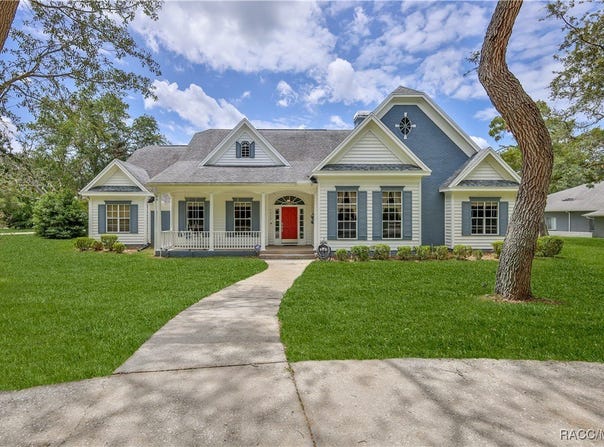7512 Oak Tree Lane, Spring Hill, FL 34607