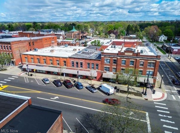 127 E Main Street, Ravenna, OH 44266