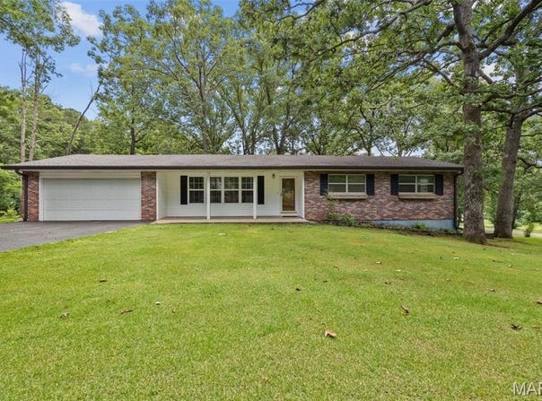 10399 Bust Drive, Potosi, MO 63664