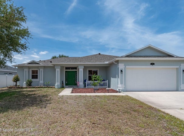 1137 Morgan Circle NE, Palm Bay, FL 32905