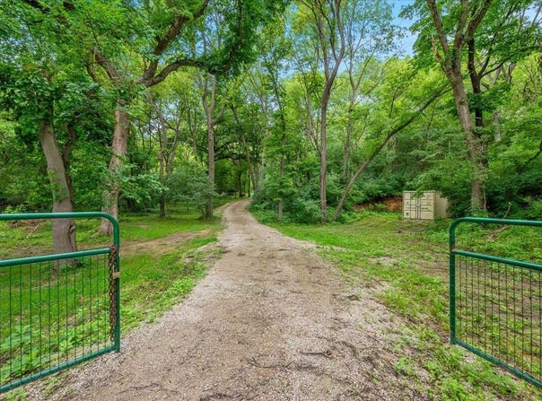23388 GASTON Avenue, GLENWOOD, IA 51534