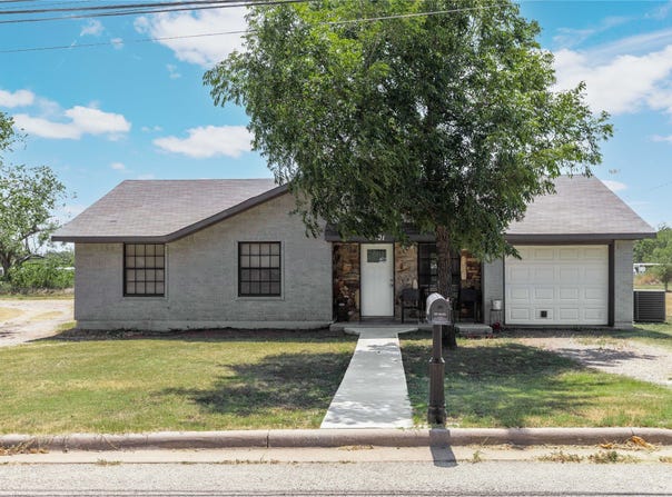 2301 Main Boulevard, Brownwood, TX 76801