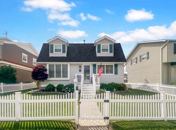 112 Dory Dr, Ocean City, NJ 08226