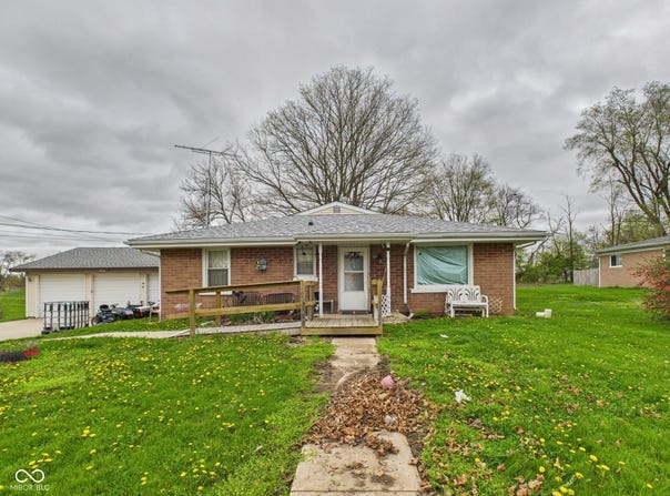 306 W Clyde Street, Frankton, IN 46044