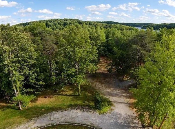 933 Dug Hill Road, Clarkson, KY 42726