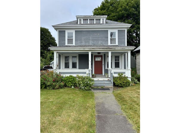 272 Center Street, Bangor, ME 04401