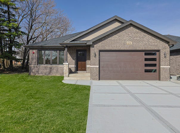 11236 S Lawler Avenue, Alsip, IL 60803