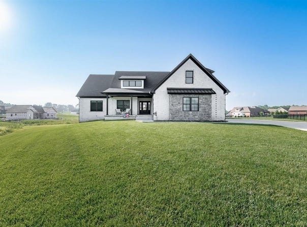 121 Liam Court, Shepherdsville, KY 40165