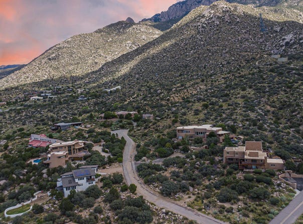 58 Rock Point Place NE, Albuquerque, NM 87122