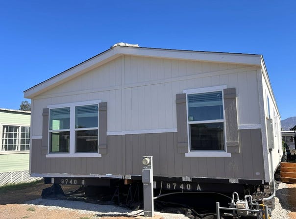 1490   E 6th Street, Beaumont, CA 92223