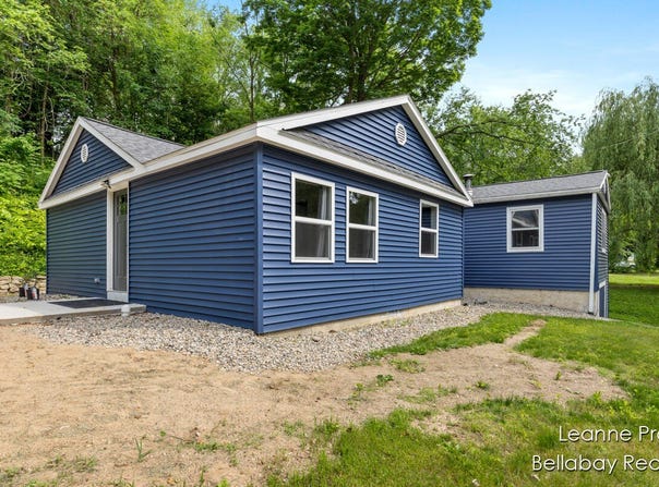 325 Donna Drive, Lake Odessa, MI 48849