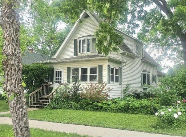 205 E 6th Street, Morris, MN 56267