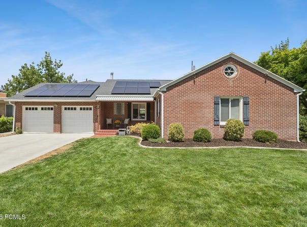 1925 E Hillcrest Avenue, Salt Lake City, UT 84106
