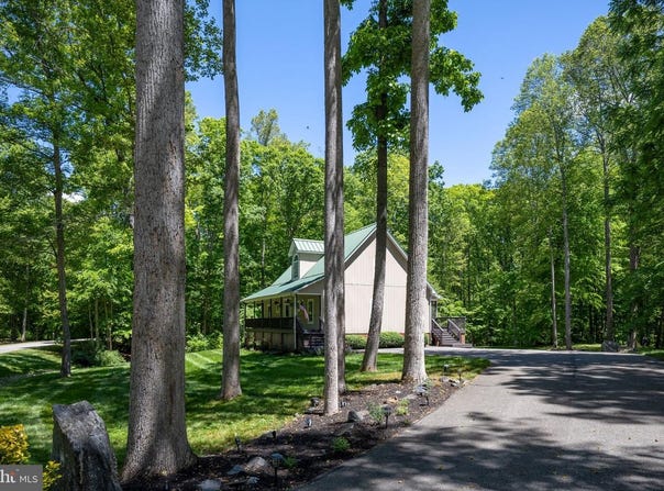 197 OAKLEIGH LN, BUMPASS, VA 23024