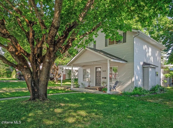 927 E BIRCH AVE, Coeur d'Alene, ID 83814