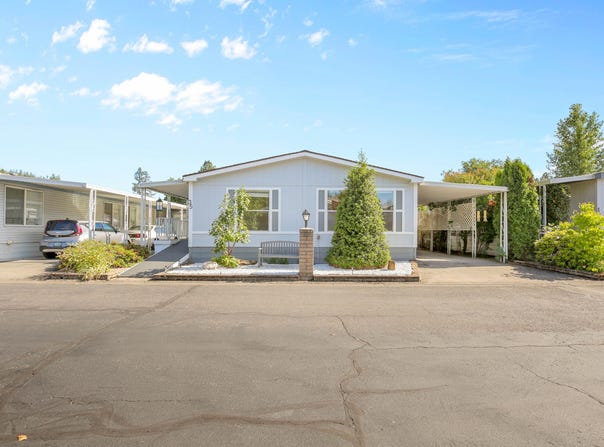 20055 Hwy 62, Shady Cove, OR 97539