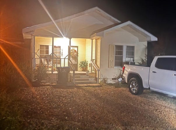 1226 W 5th St, Prentiss, MS 39474