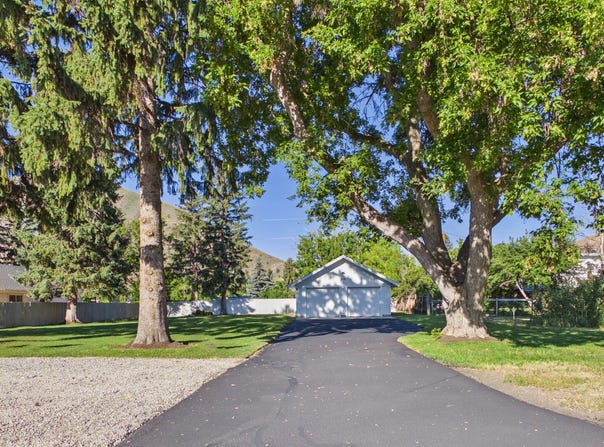 515 S 1st Ave, Hailey, ID 83333