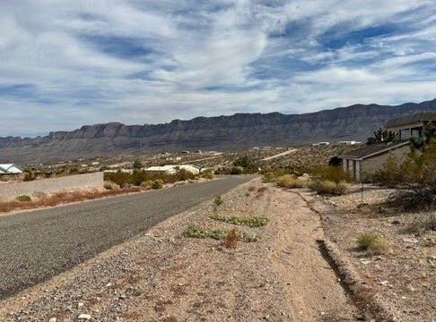 300 E Kelley Drive, Meadview, AZ 86444