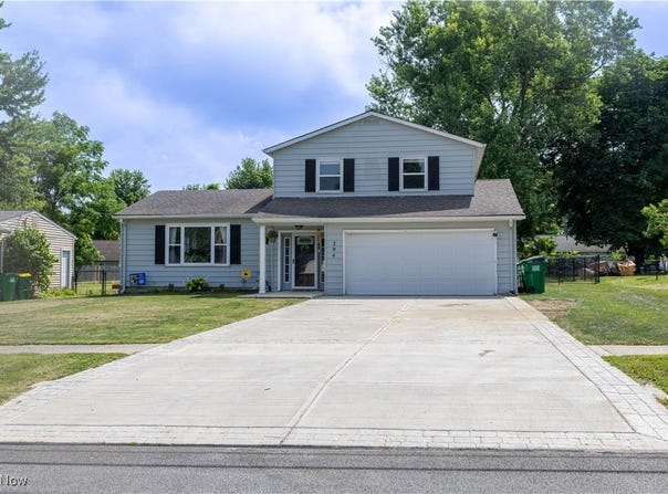 204 Parkway Boulevard, Madison, OH 44057