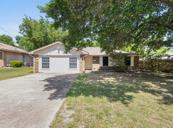 1530 Lime Leaf Lane, Duncanville, TX 75137