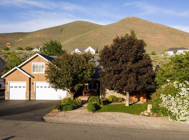 1950 WINTERHAVEN Dr, Hailey, ID 83333