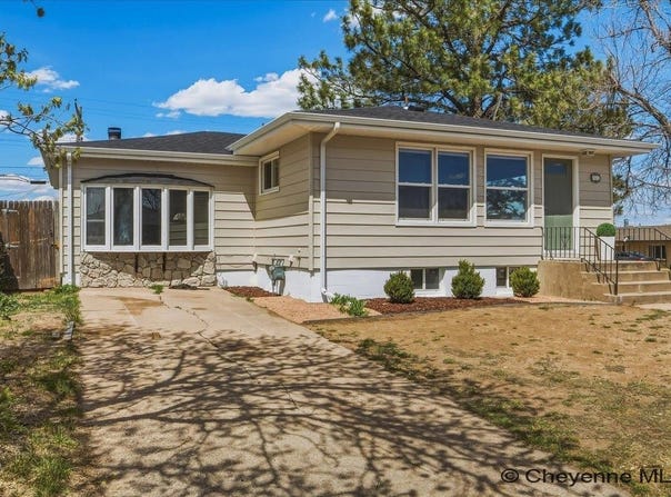 2622 E 12TH ST, Cheyenne, WY 82001