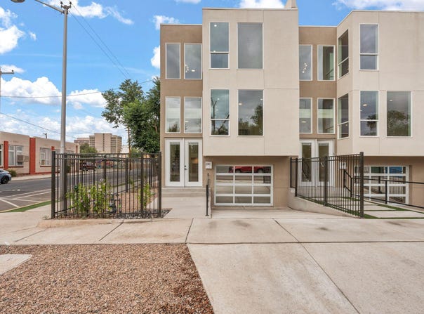 241 Stover Avenue SW, Albuquerque, NM 87102