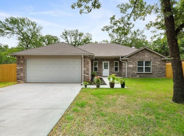 602 Cedar Street, Mineral Wells, TX 76067