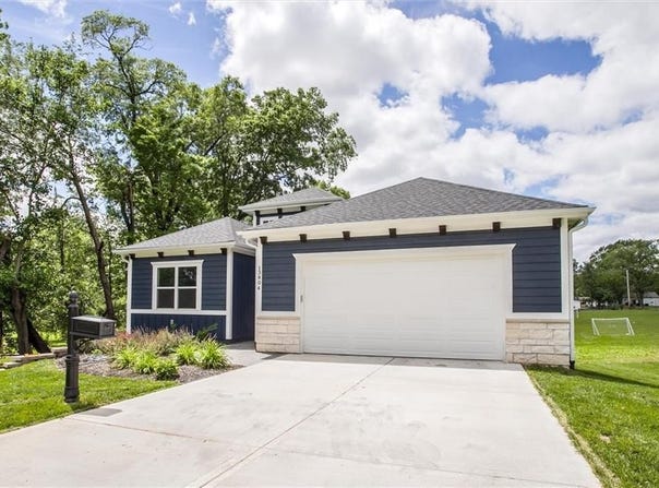 13804 Norby Road, Grandview, MO 64030