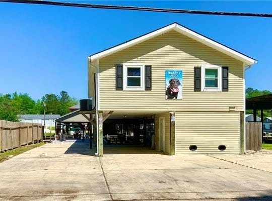31763 SHELTON Drive, Springfield, LA 70462