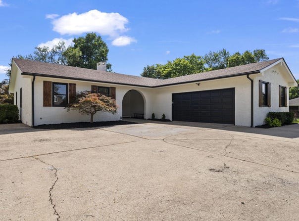 452 Pasadena Drive, Lexington, KY 40503