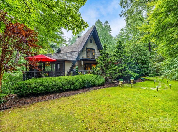 7 Cooper Cove S, Hendersonville, NC 28739