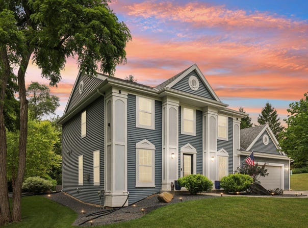 S68w16949 Martin Dr, Muskego, WI 53150