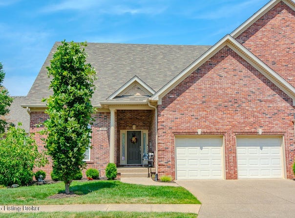 3217 Ridge Brook Cir, Louisville, KY 40245