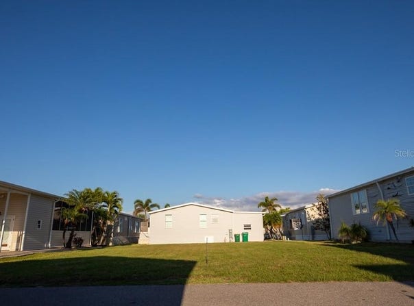 8 EMDEN CIRCLE, PUNTA GORDA, FL 33950