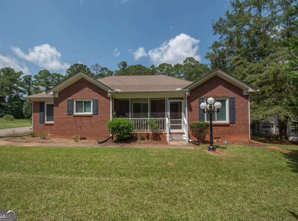 611 Bernhard, Fayetteville, GA 30215