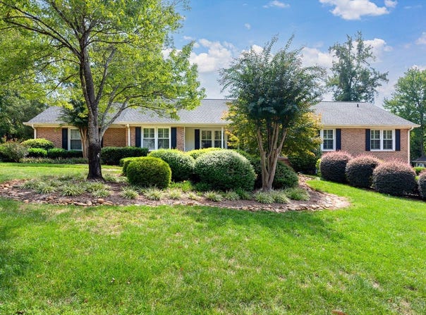 109 Silver Creek Court, Greer, SC 29650