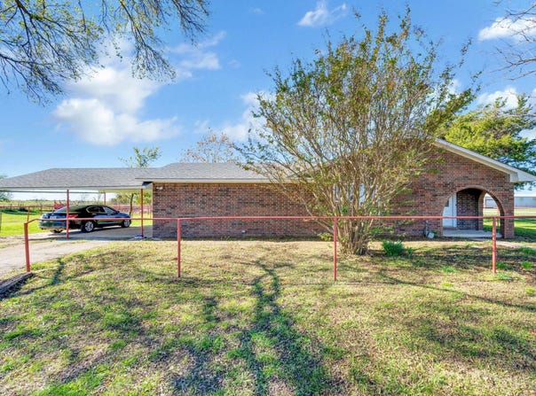 12992 Cemetery Rd, Marietta, OK 73448