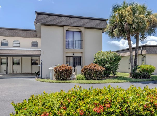 1712 LAKESIDE DRIVE, VENICE, FL 34293