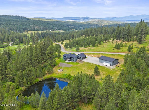 18568 W Heavens Gate Rd, Post Falls, ID 83854