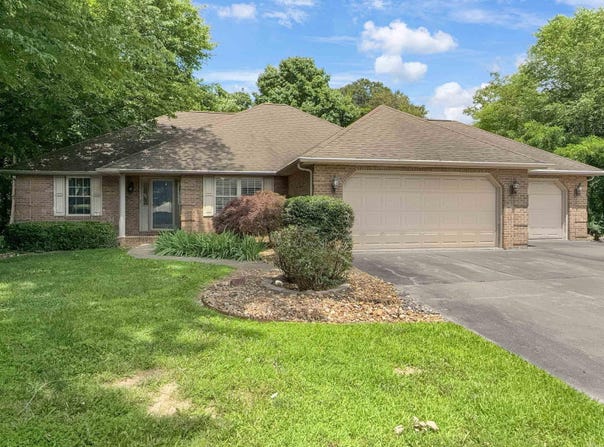 177 Ashbury Court, Jasper, IN 47546