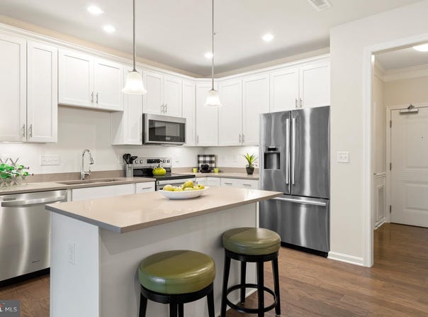 401 WASHINGTON STREET, CONSHOHOCKEN, PA 19428