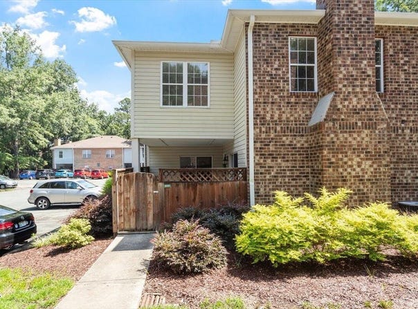 449 Summerwalk Circle, Chapel Hill, NC 27517