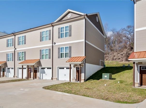 611 Riverside Drive, Mount Airy, NC 27030